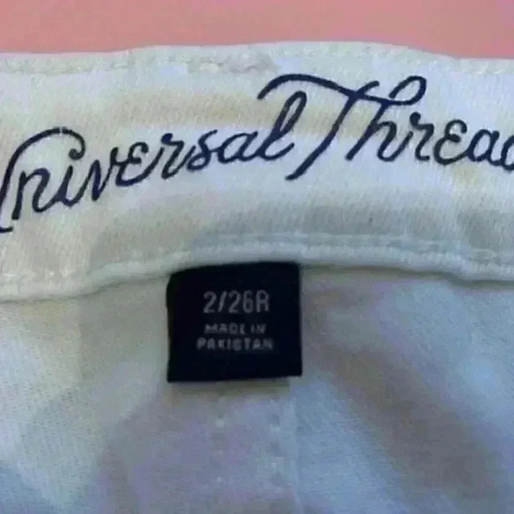 Universal Thread Jeans - Picture 3 of 3